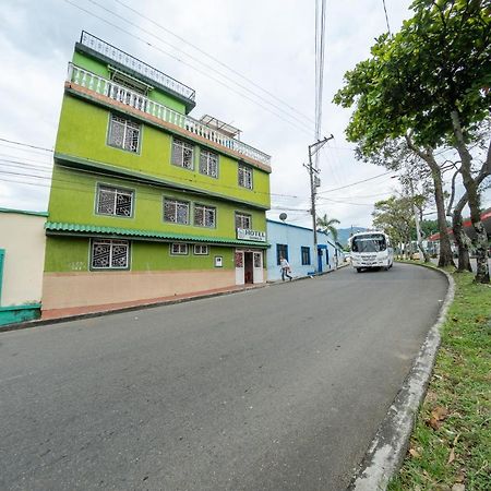 Ayenda Danilo Hotel Ibagué Екстериор снимка
