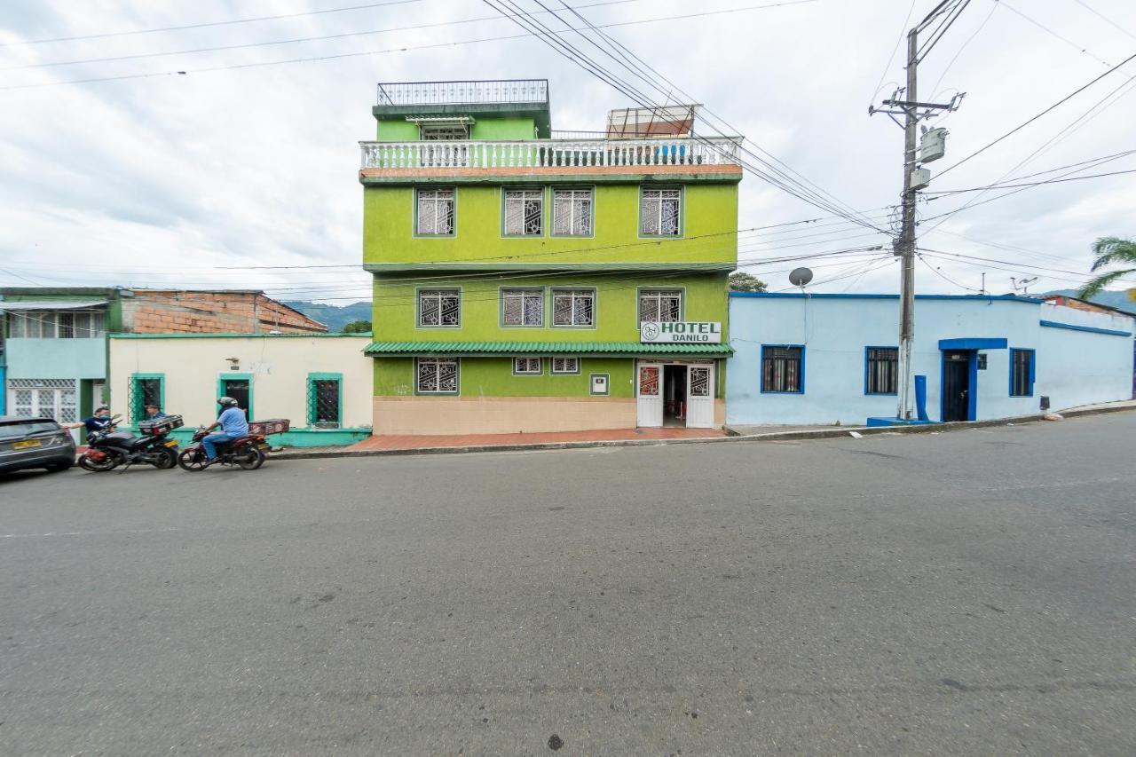 Ayenda Danilo Hotel Ibagué Екстериор снимка