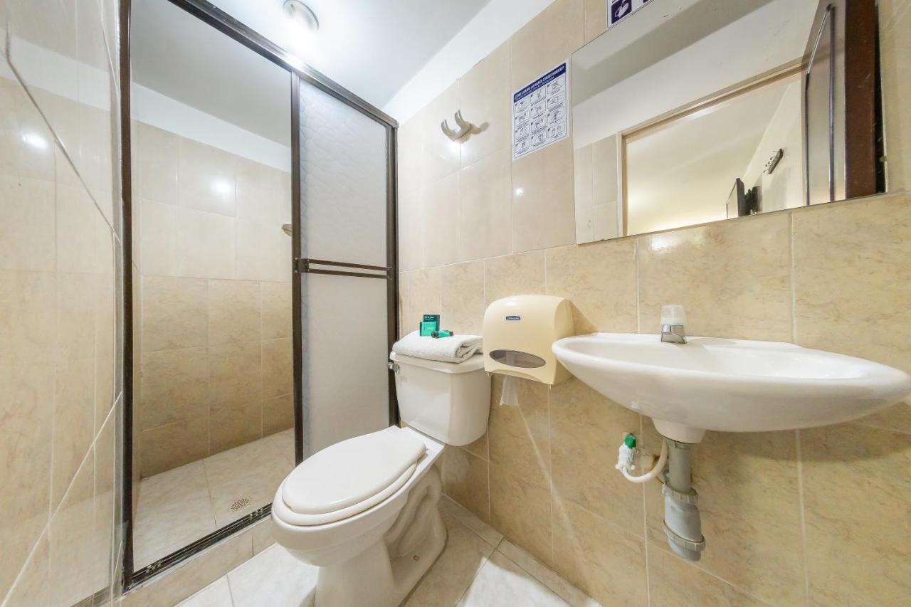 Ayenda Danilo Hotel Ibagué Екстериор снимка